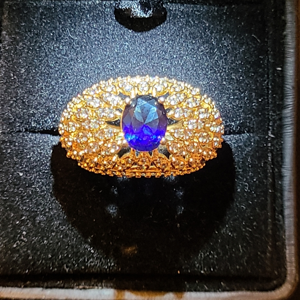 Women Blue Saphire ring